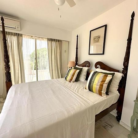 Panoramic Sea View Penthouse With Jacuzzi And 450 Sqm Terrace Daire Antibes Dış mekan fotoğraf