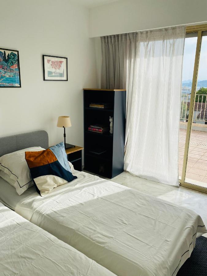 Panoramic Sea View Penthouse With Jacuzzi And 450 Sqm Terrace Daire Antibes Dış mekan fotoğraf