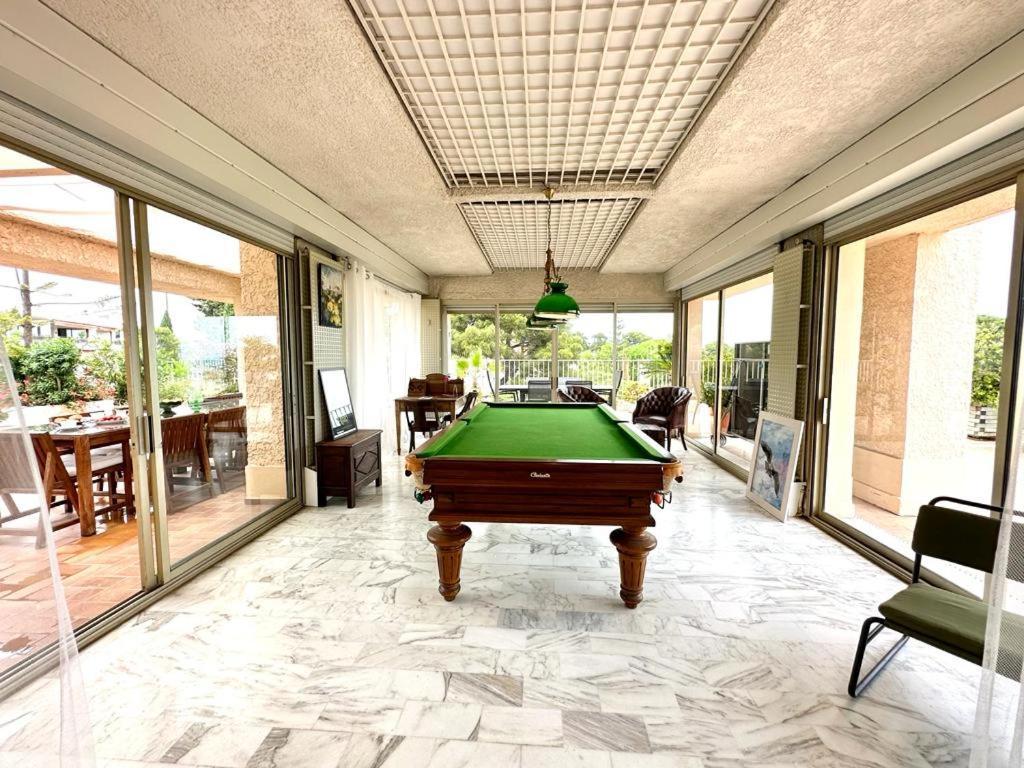 Panoramic Sea View Penthouse With Jacuzzi And 450 Sqm Terrace Daire Antibes Dış mekan fotoğraf