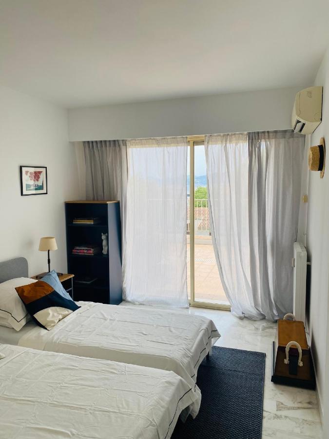 Panoramic Sea View Penthouse With Jacuzzi And 450 Sqm Terrace Daire Antibes Dış mekan fotoğraf